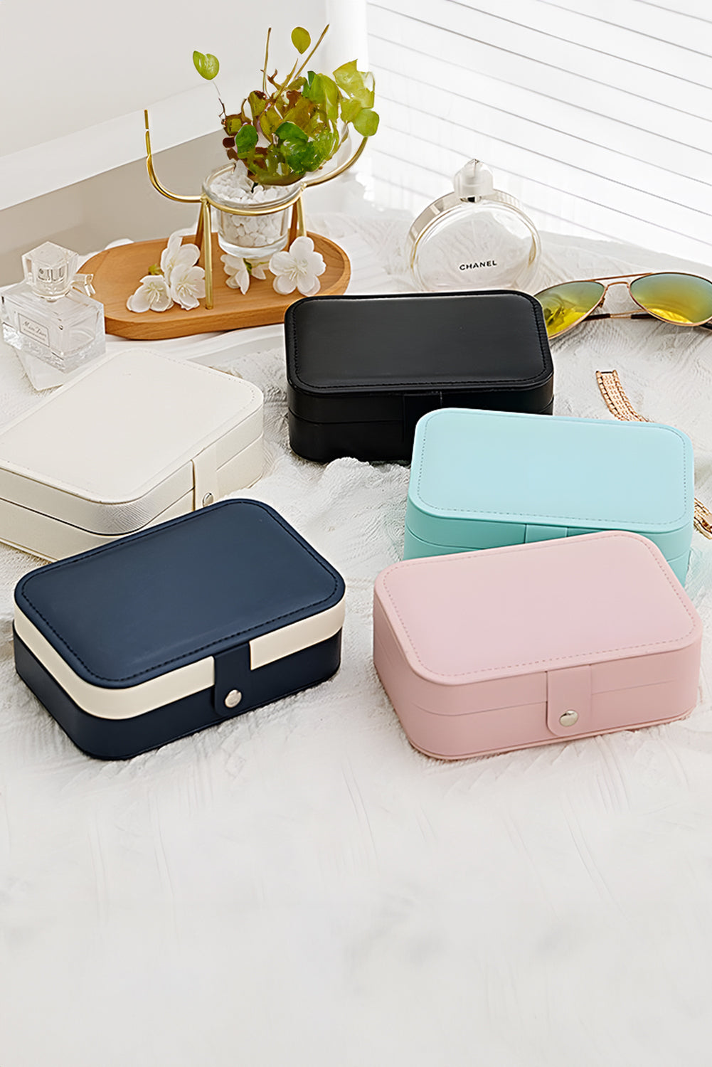 Weißer Multi-Schmuck-Organizer
