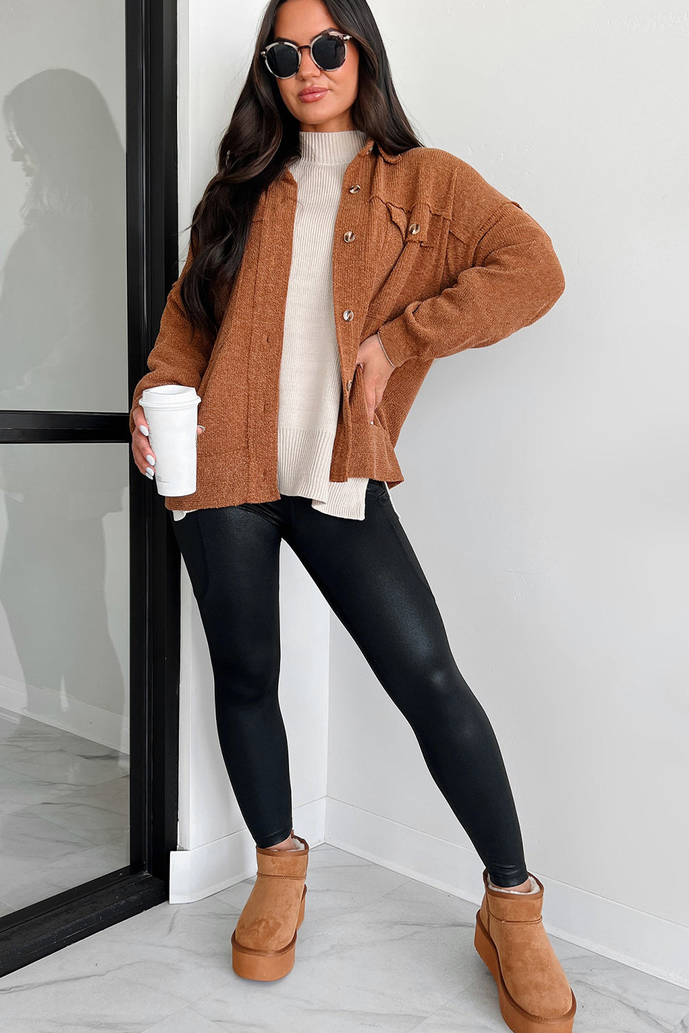 Schwarze Leggings mit hoher Taille