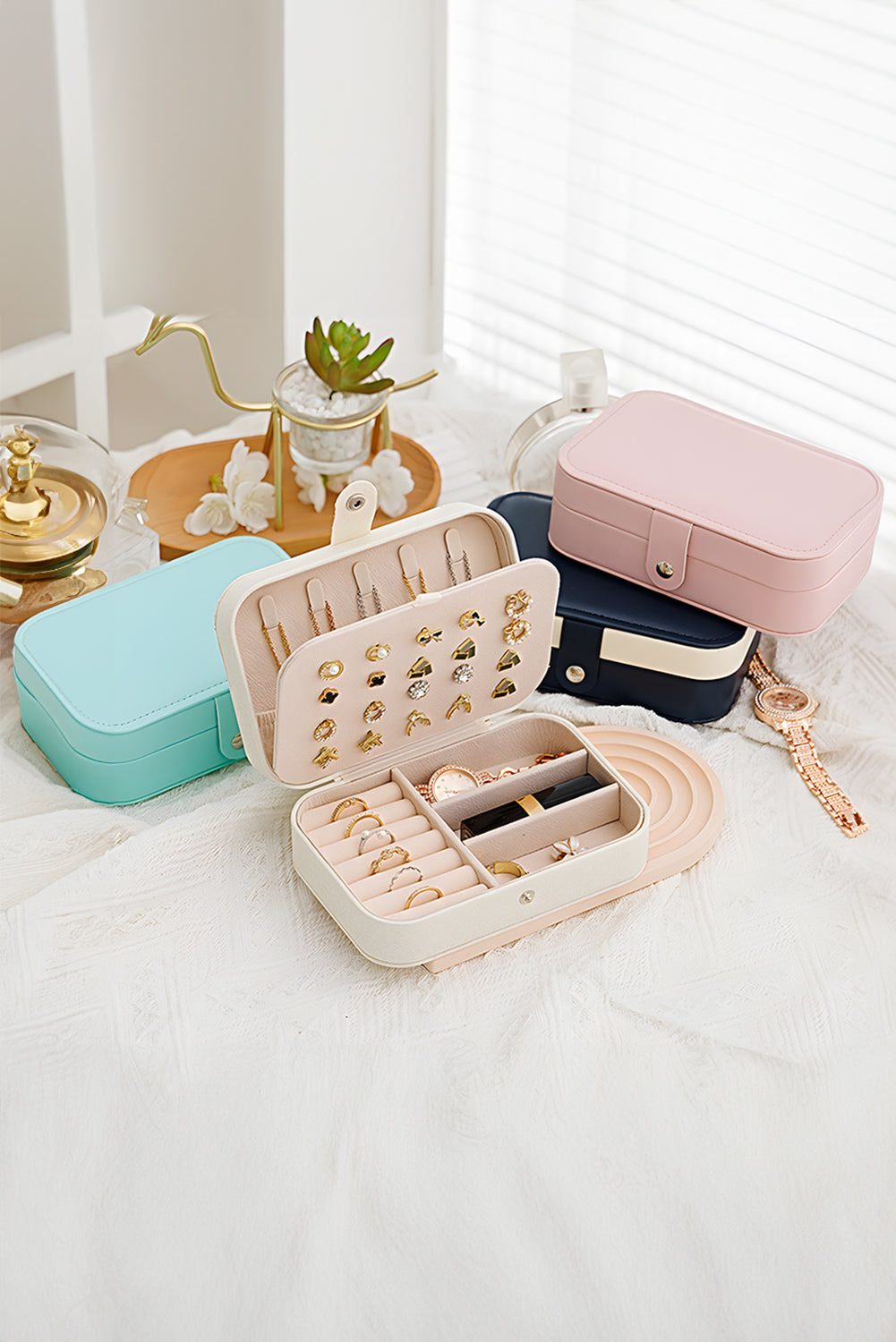 Weißer Multi-Schmuck-Organizer
