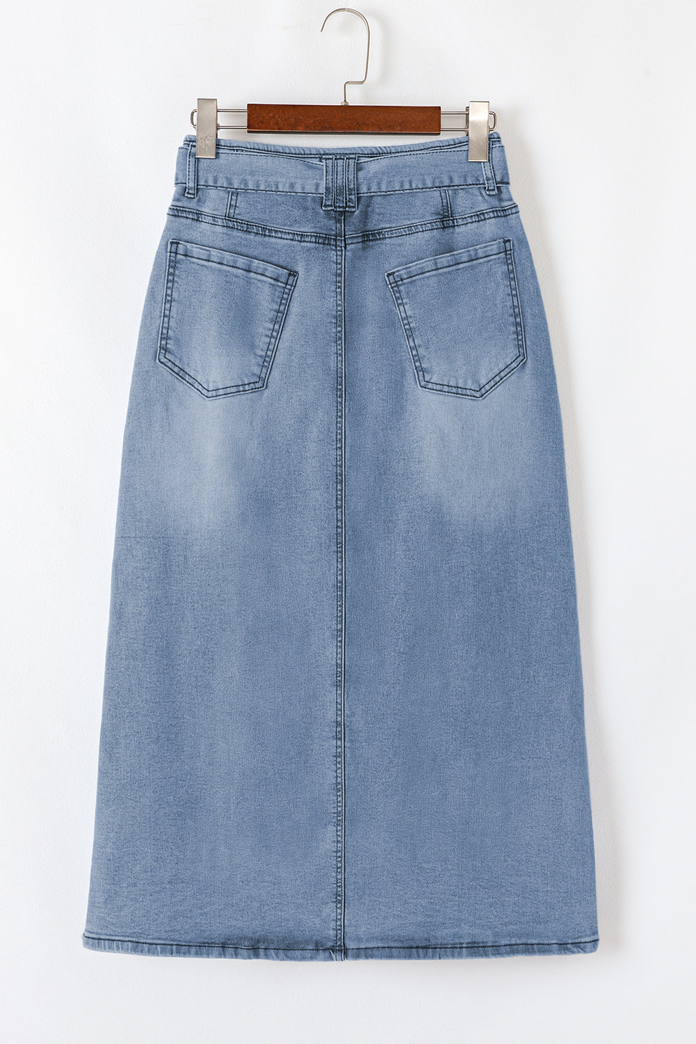 Abendblauer heller Midi-Jeansrock