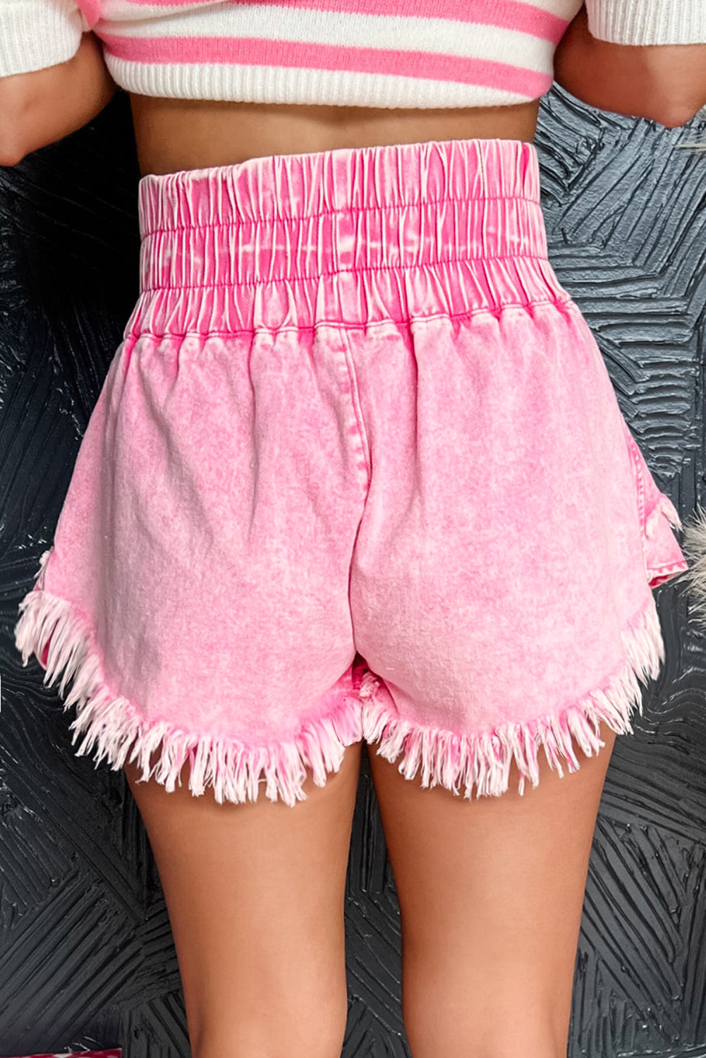 Rosa weite Jeansshorts