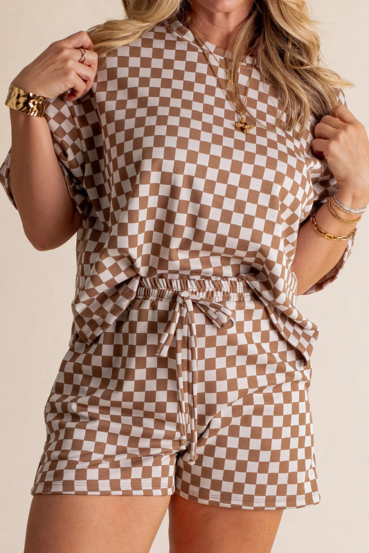 Braunes Shorts-Set mit Schachbrettmuster in Übergröße