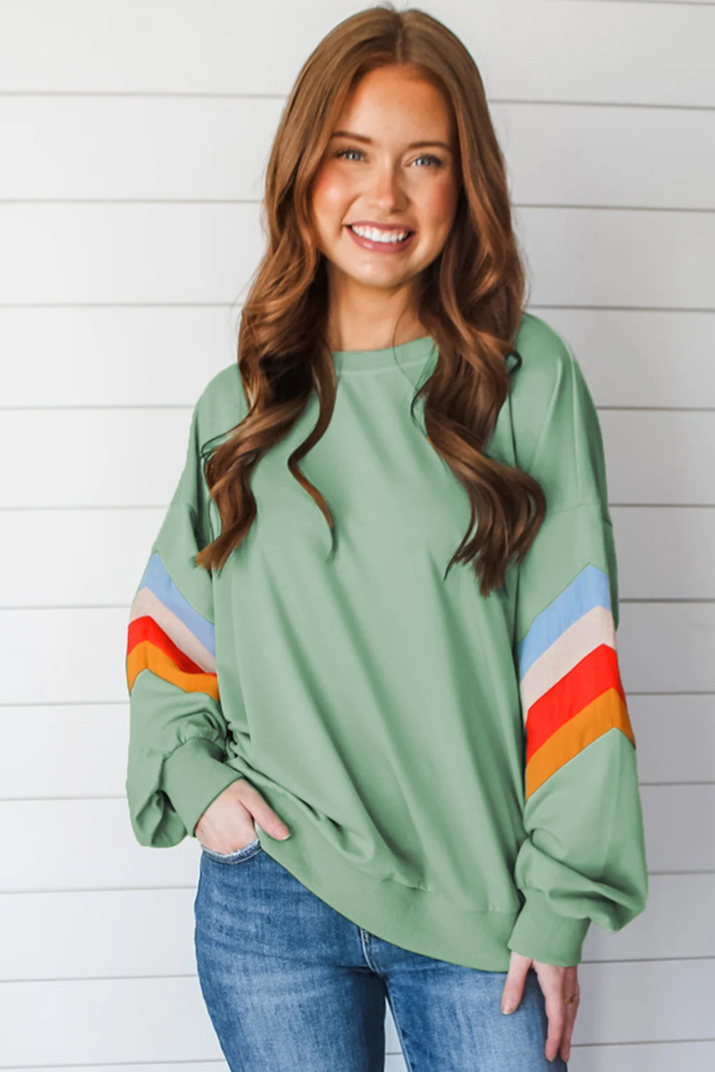 Sweatshirt mit Regenbogenstreifen