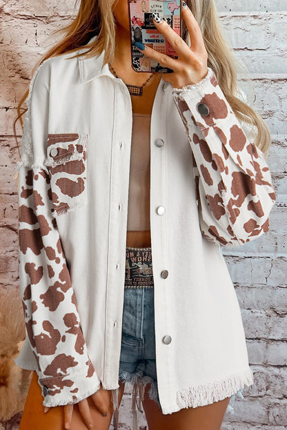 Weiße Jeansjacke mit Kuhflecken
