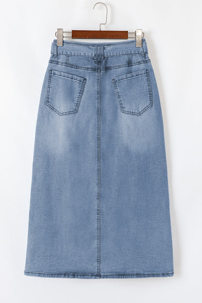 Abendblauer heller Midi-Jeansrock