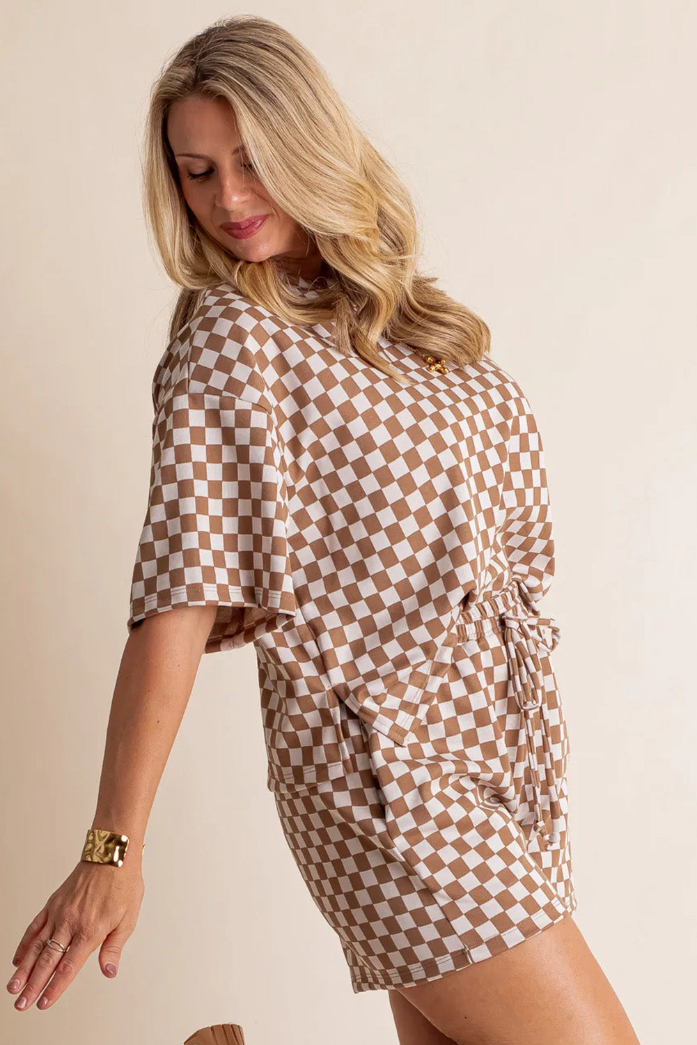 Braunes Shorts-Set mit Schachbrettmuster in Übergröße