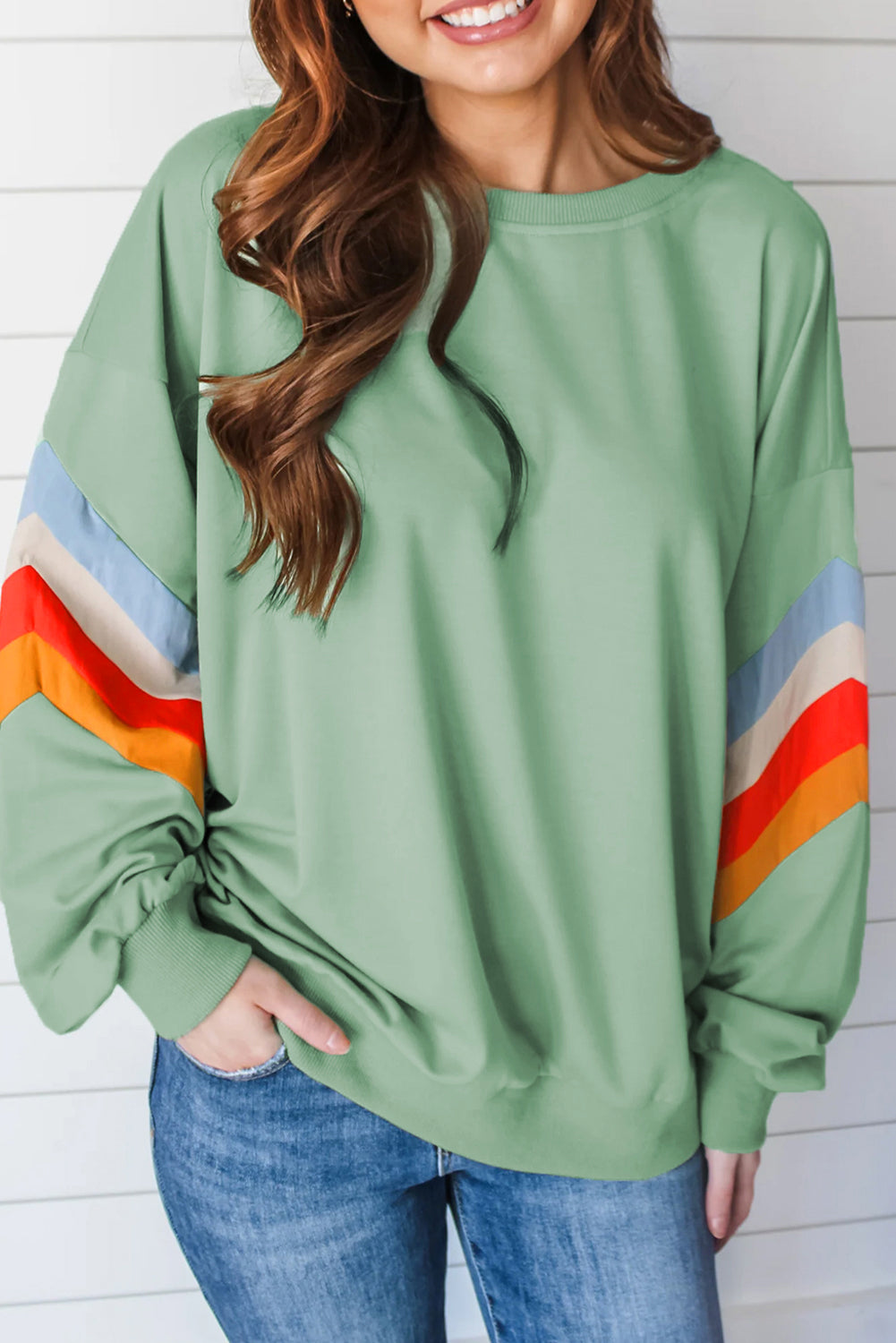 Sweatshirt mit Regenbogenstreifen