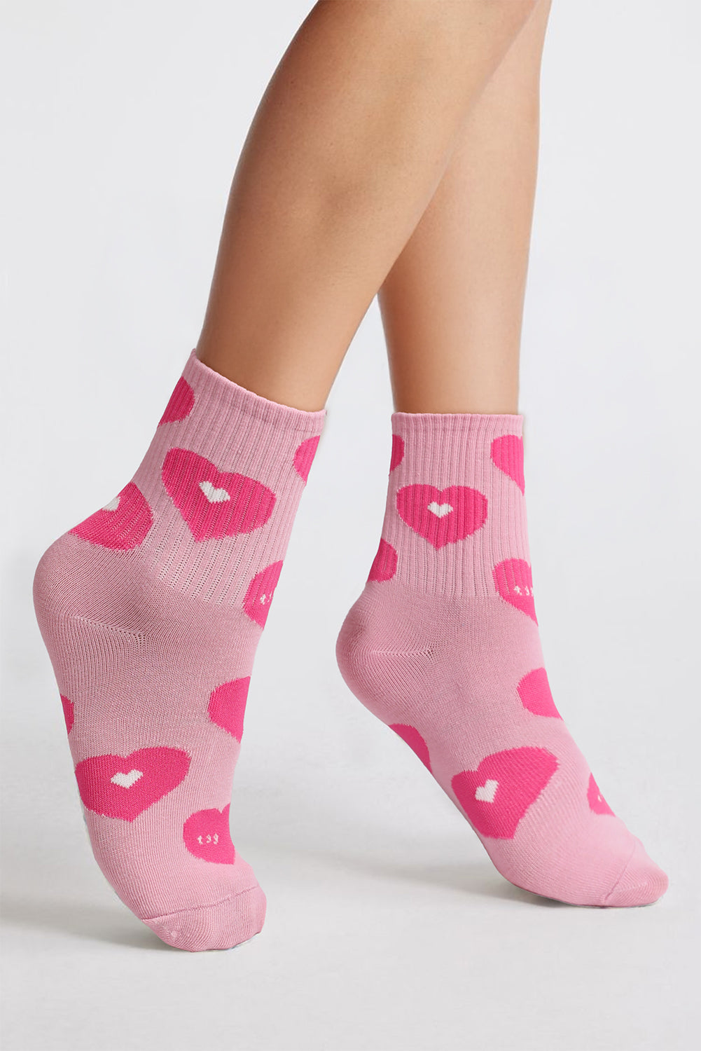 Hellrosa weiche Socken mit Herzmotiv