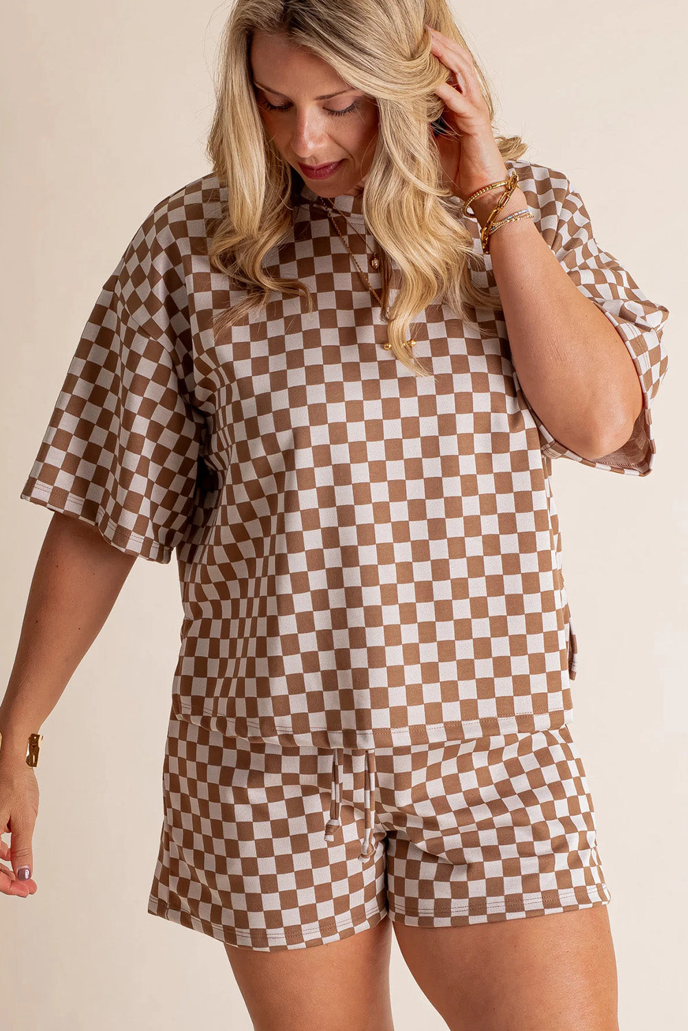 Braunes Shorts-Set mit Schachbrettmuster in Übergröße