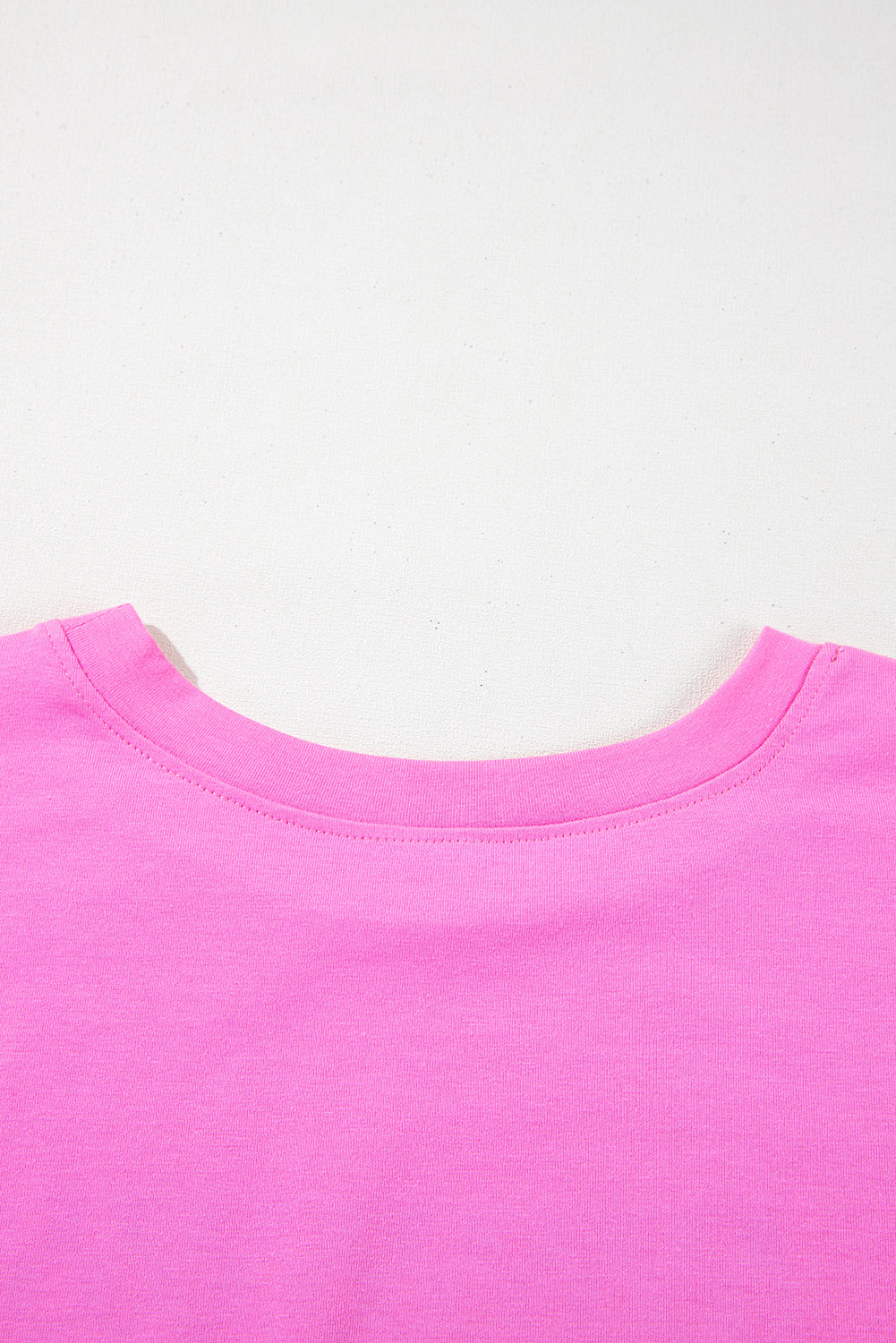 Rosa T-Shirt mit MAMA-Buchstabendruck und Grafik in Übergröße