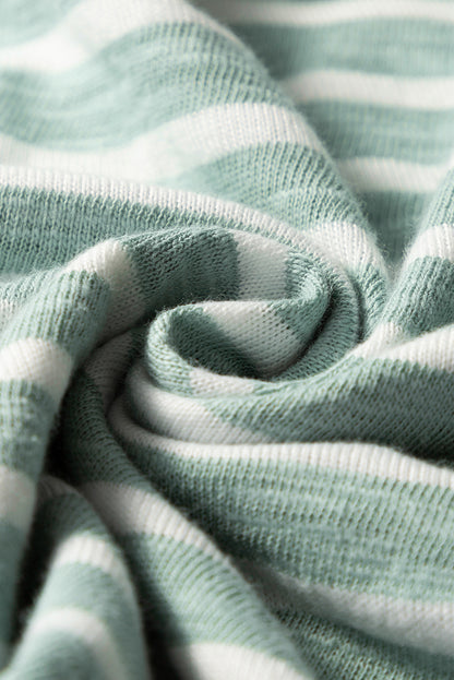 Grünes Maxikleid mit Streifen