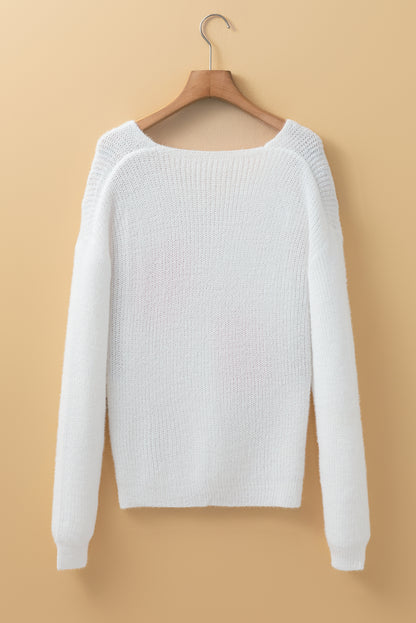 Weißer Pullover mit Perlen und Herzen