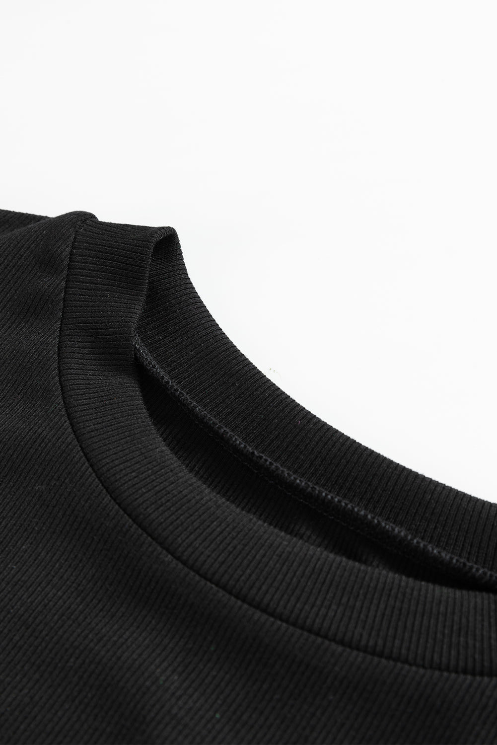 Zimtfarbene Lederbluse mit Rüschenärmeln