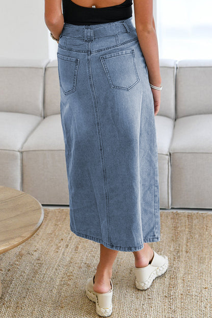 Abendblauer heller Midi-Jeansrock