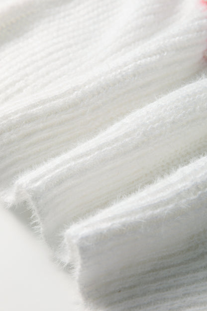 Weißer Pullover mit Perlen und Herzen