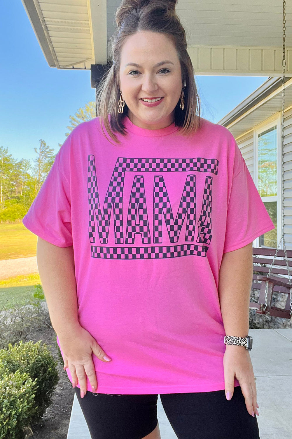 Rosa T-Shirt mit MAMA-Buchstabendruck und Grafik in Übergröße