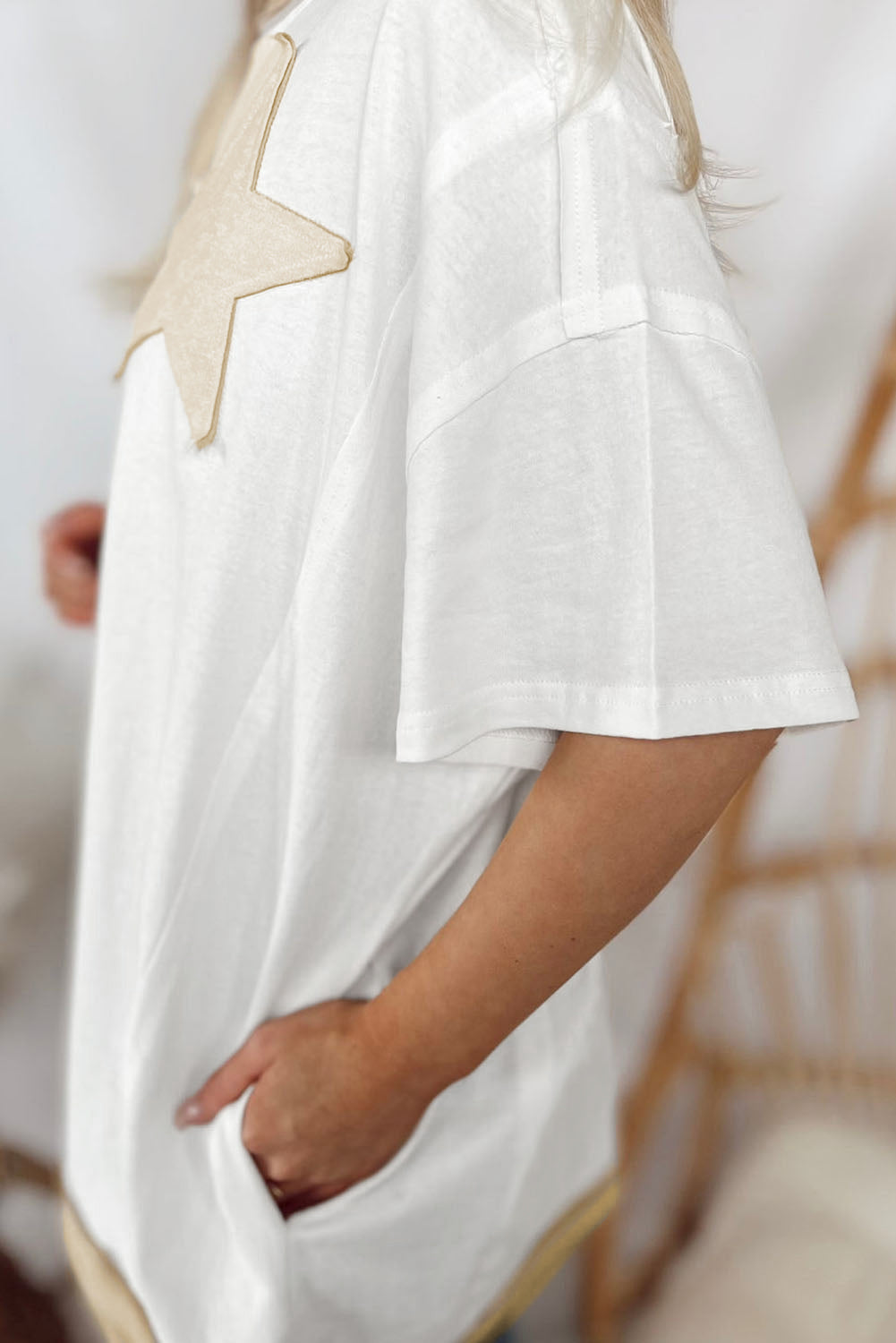 Weißes Oversize-T-Shirt mit Sternschnuppen-Patch