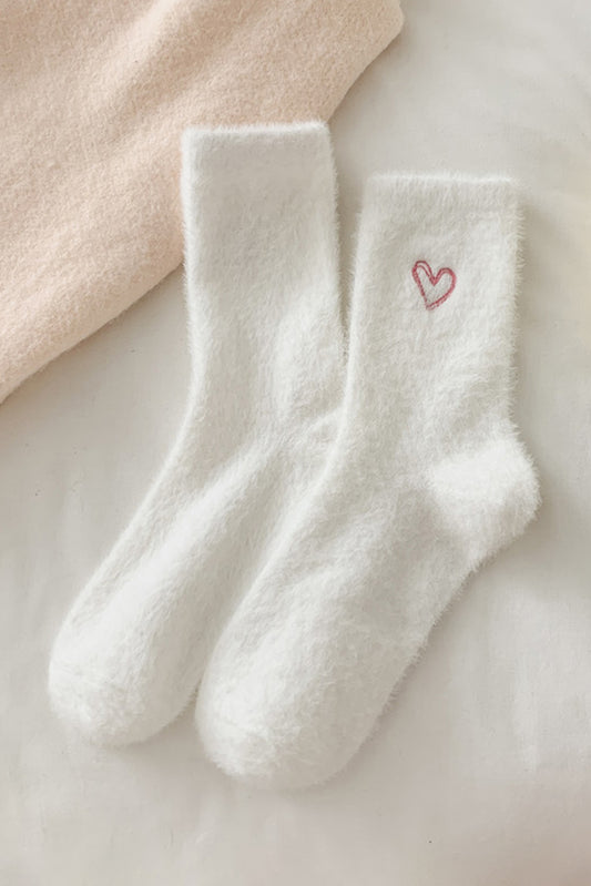 Weiche dicke Socken mit weißem Herz