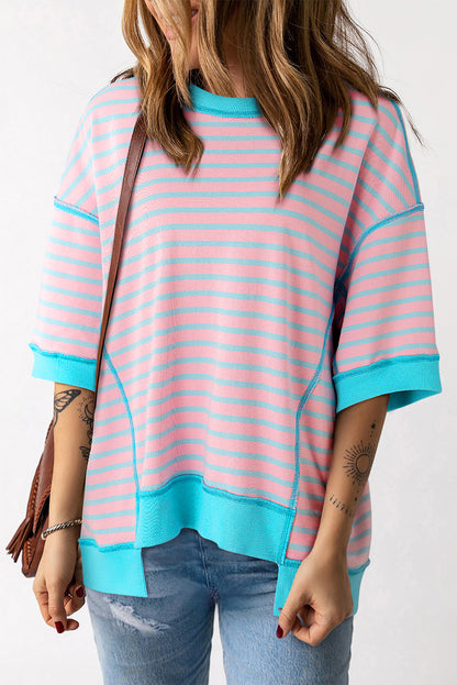 Gestreiftes Oversize-T-Shirt mit sichtbarem High Low