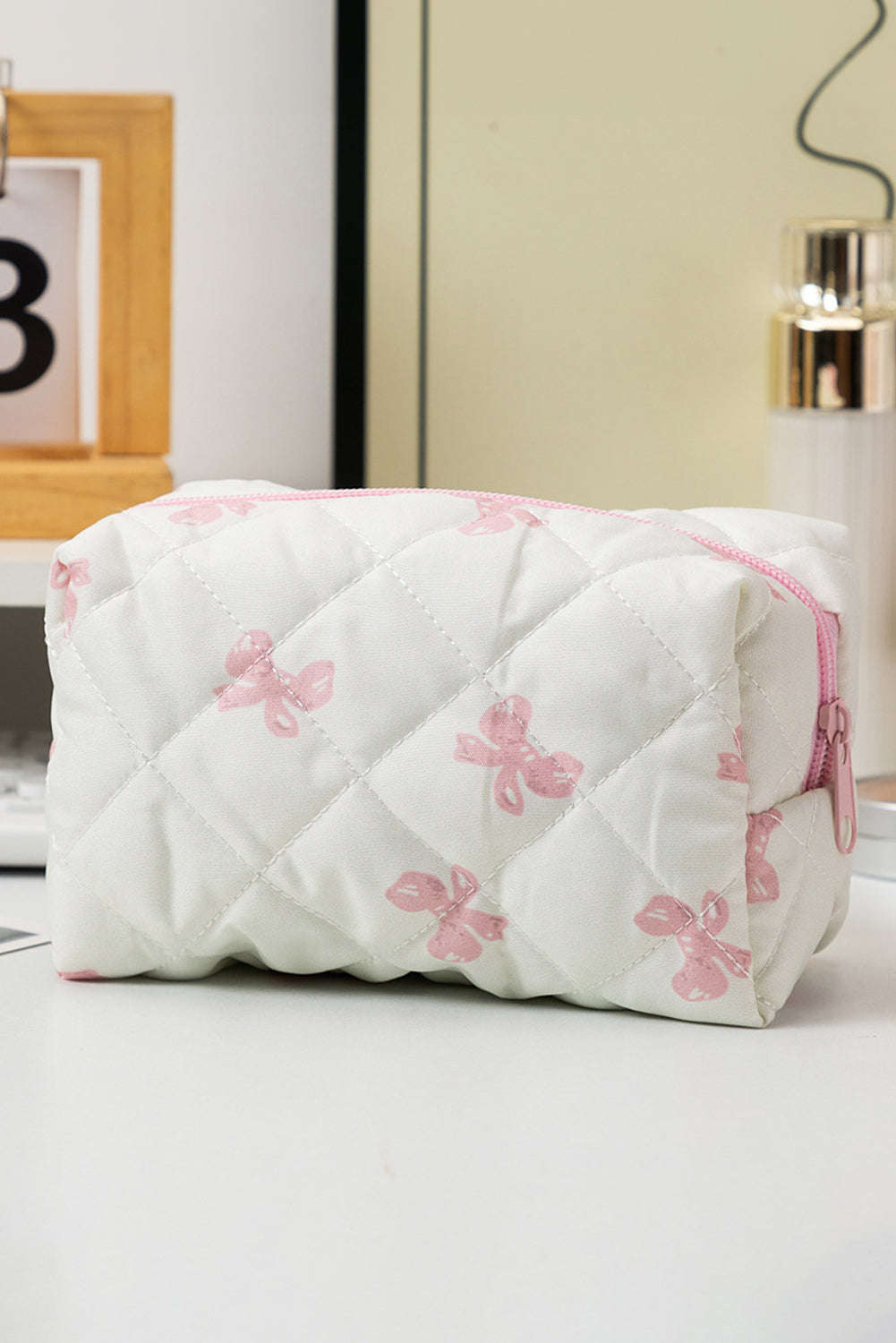 Kosmetiktasche mit Schleife