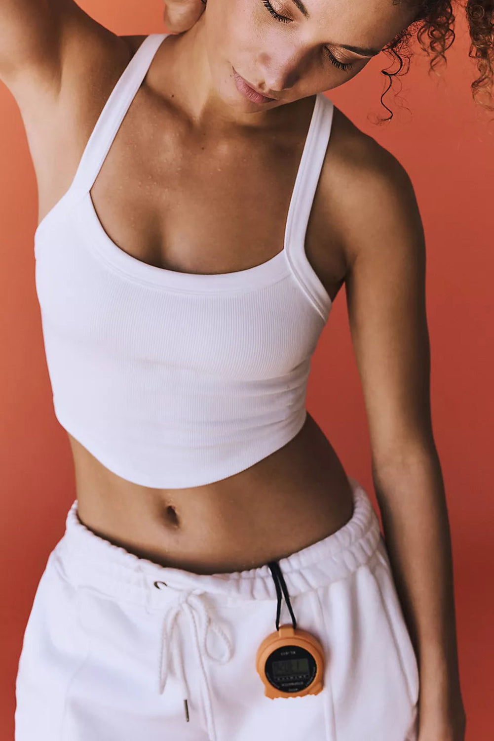 Athletisches, geripptes, kurzes Cami-Top