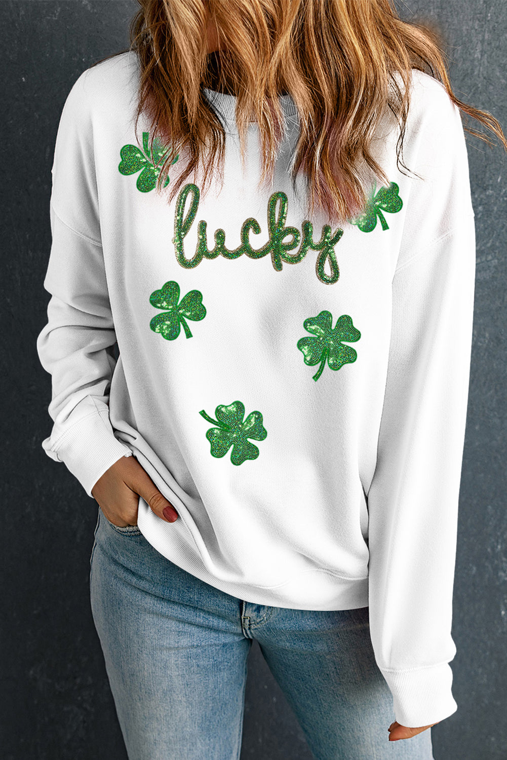 Weißes Sweatshirt mit Kleeblatt-Pailletten