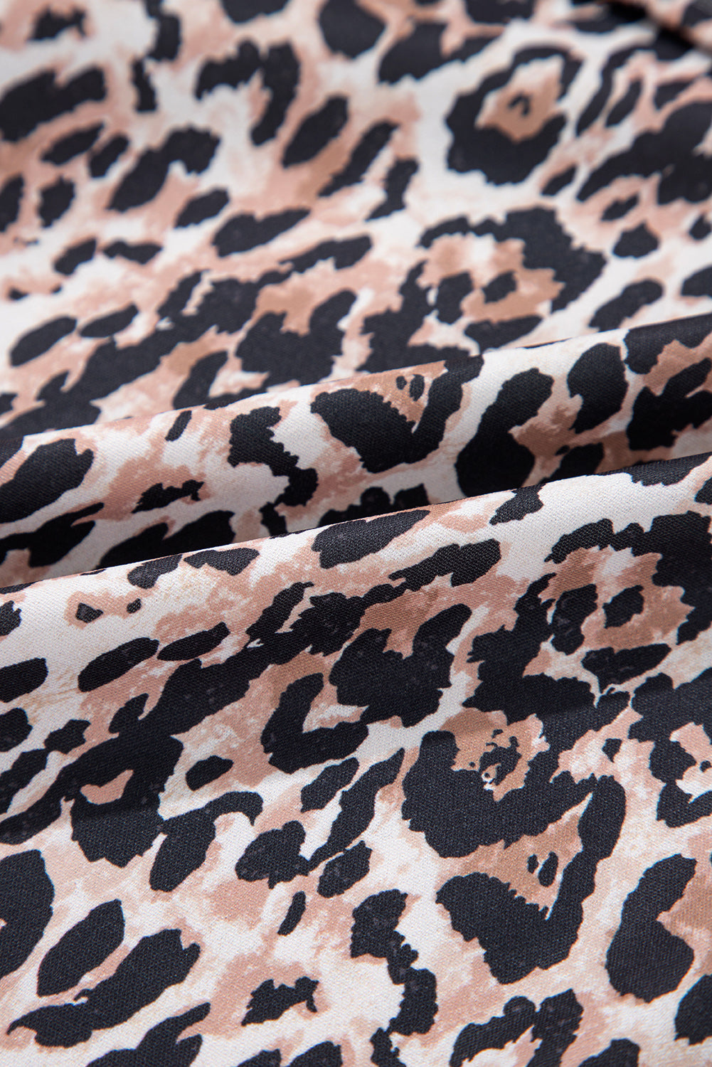 Braunes T-Shirt-Kleid mit Leopardenmuster