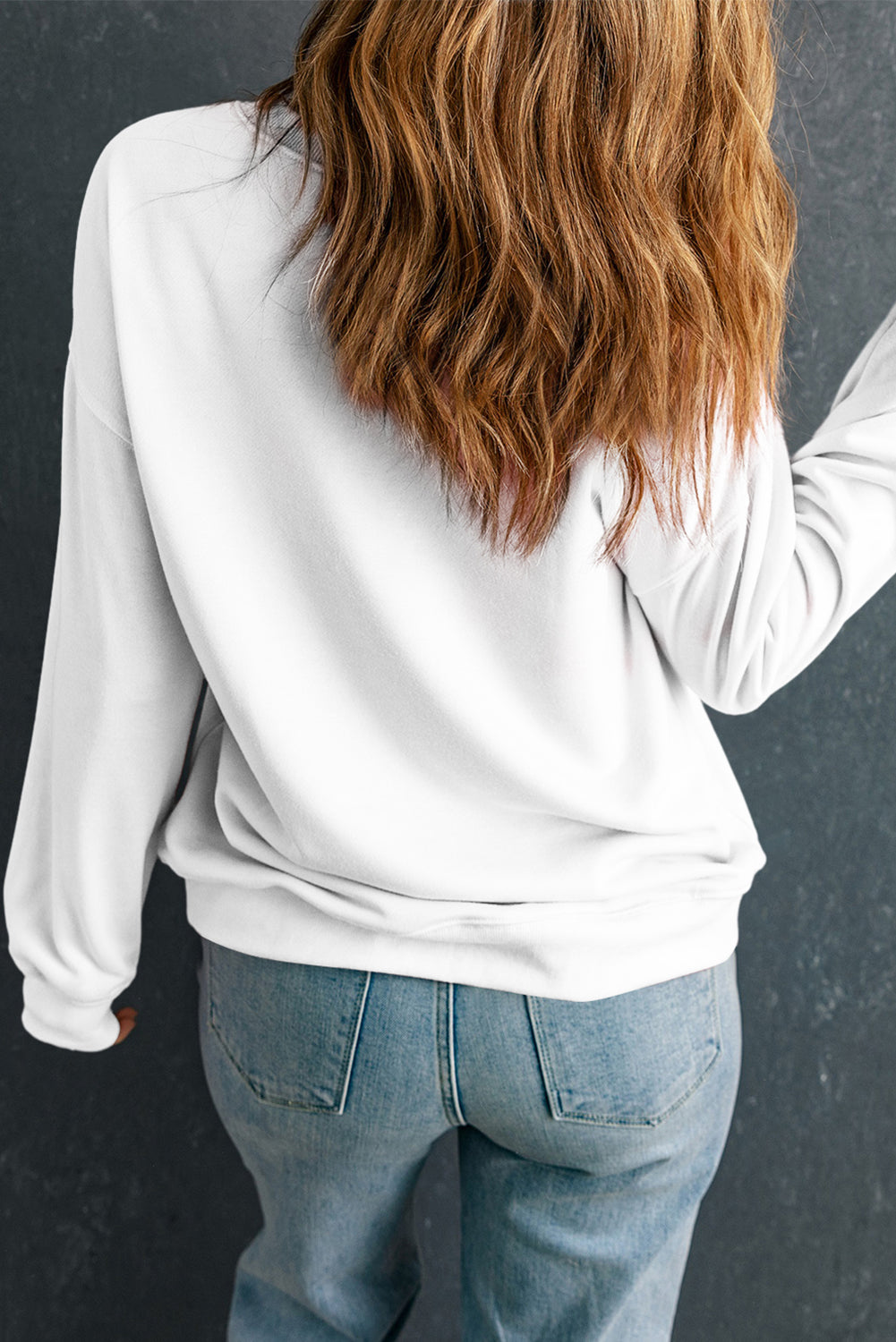 Weißes Sweatshirt mit Kleeblatt-Pailletten